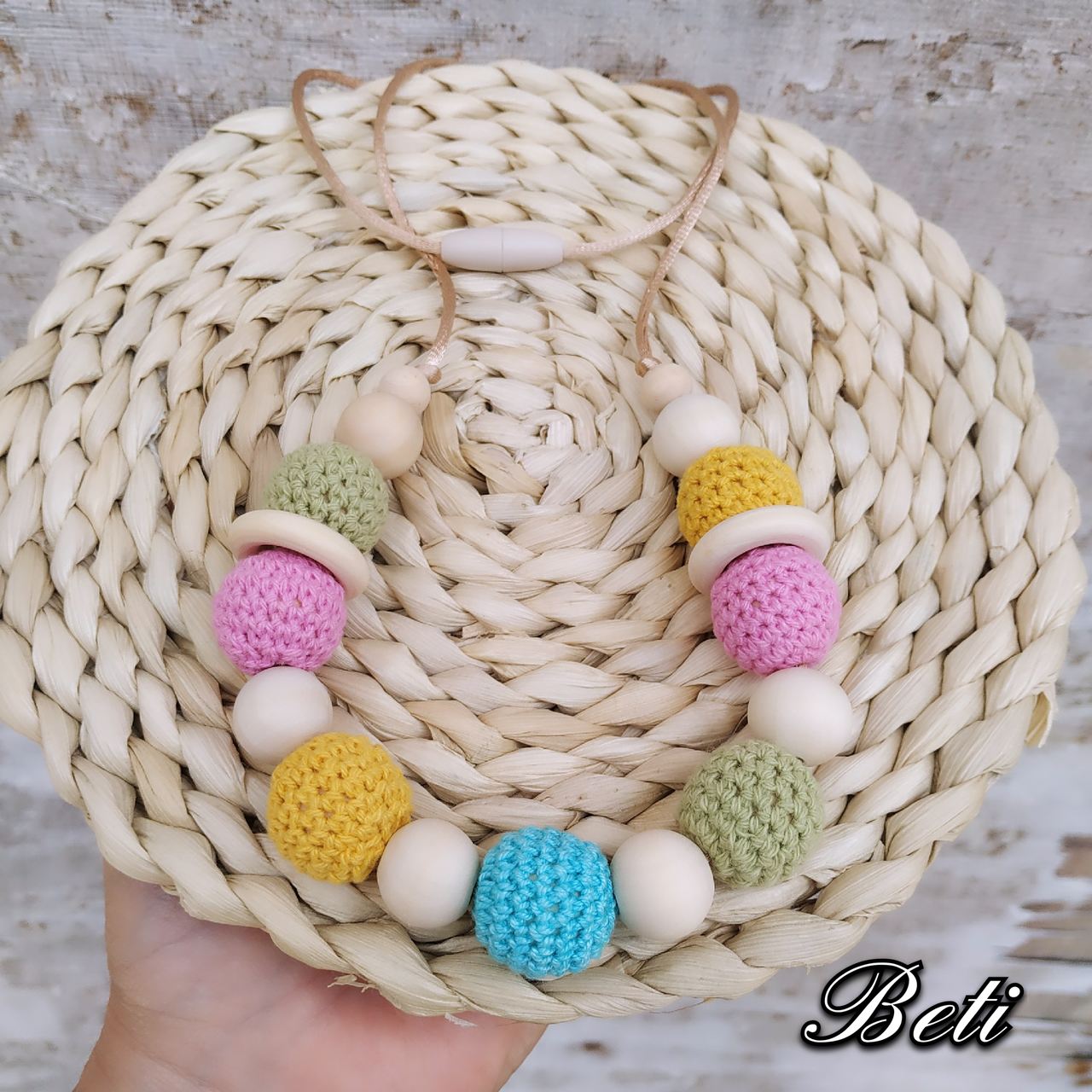 Collar_Lactancia_Crochet_Pastel_02